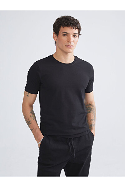 LC Waikiki Create Your Style from Uzg Store |   Crew Neck Combed Cotton Men's T-Shirt 3-Pack