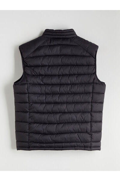 LC Waikiki Create Your Style from Uzg Store |   Standard Mold Stand-Up Collar Men's Puffer Vest