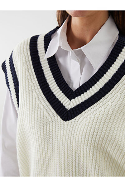 LC Waikiki Create Your Style from Uzg Store |   V-Neck Women's Knitwear Sweater