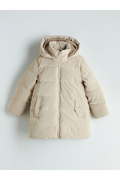 LC Waikiki Shining Store'dan Işıltılı Seçimler | Kapüşonlu Kız Çocuk Mont