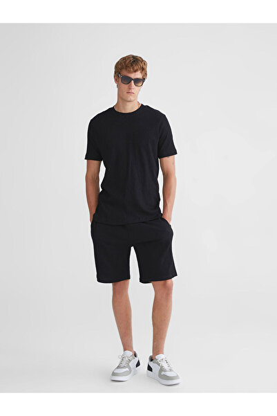 LC Waikiki RMZ GİYİM FARKIYLA شورت رجالي بتفاصيل ربط عند الخصر من StandardFit