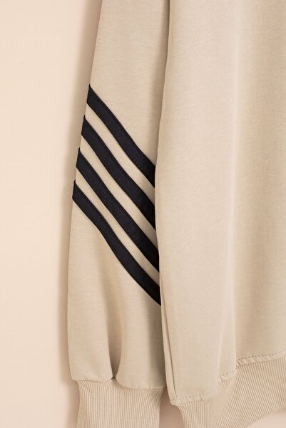 Cansın Mini Bej Erkek Çocuk Keep Going Yazılı Şeritli Erkek Çocuk Kapüşonlu Eşofman Takımı 23420