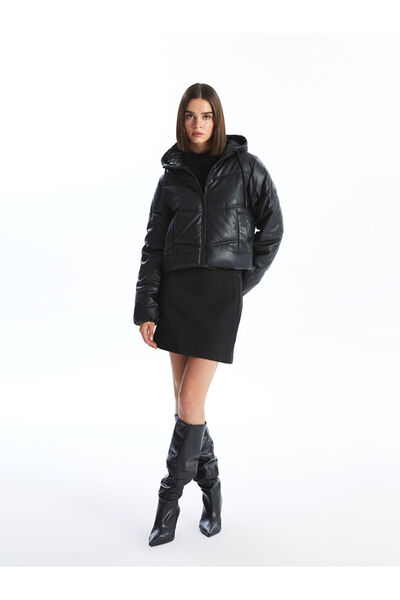 LC Waikiki Μαύρο γυναικείο πουπουλένιο παλτό με κουκούλα