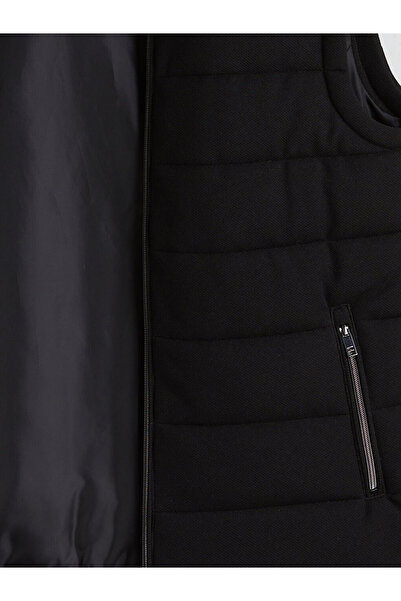 LC Waikiki Shining Store'dan Işıltılı Seçimler | Slim Fit Dik Yaka Erkek Şişme Yelek