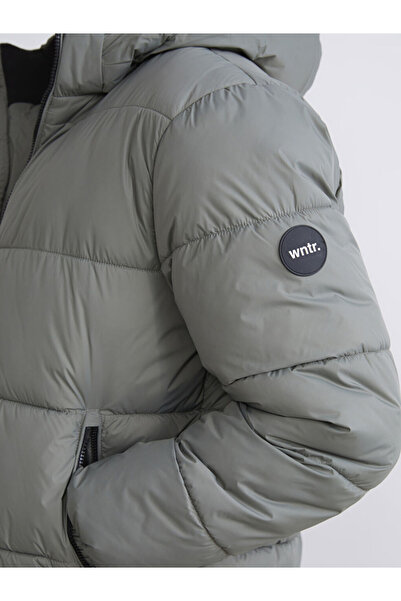 LC Waikiki Sparkling Choices from Shining Store |   Standard Mold Hooded Men's Puffer Jacket