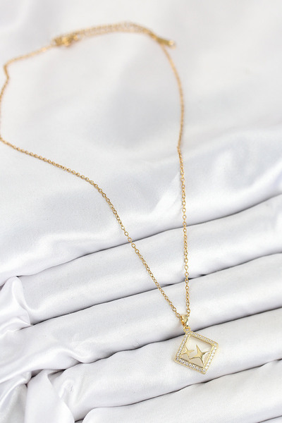 Lisinya قلادة نسائية من الفولاذ 316L مرصعة بحجر الزركون على شكل نجمة باللون ا...