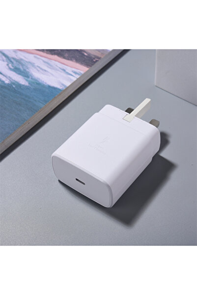 Samsung شاحن فائق السرعة 45 واط أبيض اللون، متوفر فقط في المملكة المتحدة، متو...