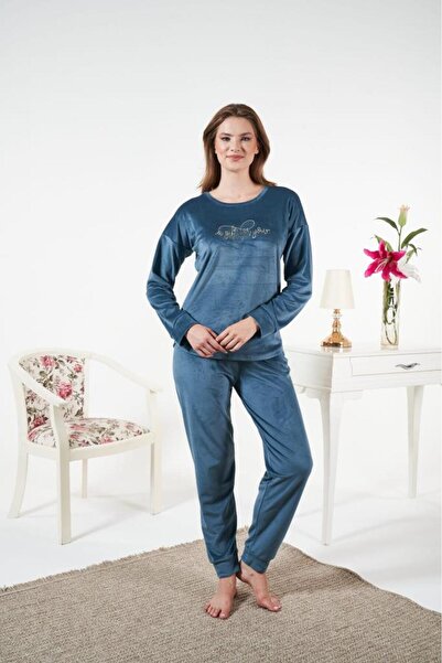 Estiva Women's Winter Velvet Pajama Set