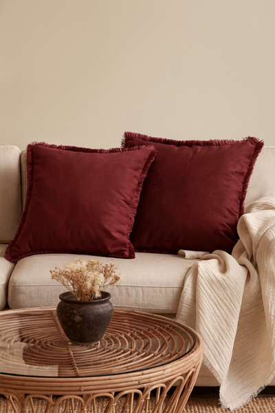 Nart Home طقم من قطعتين من أغطية وسائد مزخرفة ذات حواف مهدبة باللون الأحمر الداكن مقاس 43x43