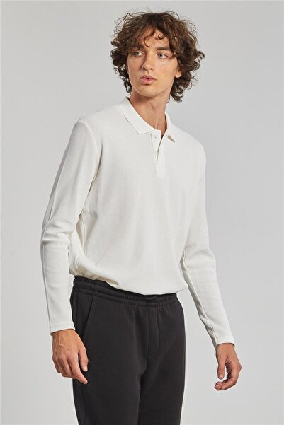 BARRELS AND OIL سويت شيرت رجالي بياقة بولو بنمط الوافل - إكرو