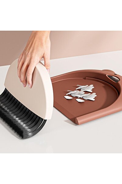 Flippy Broom and Dustpan Set, For Office, PP, Bear Design, 23.5 x 18 cm, Brown