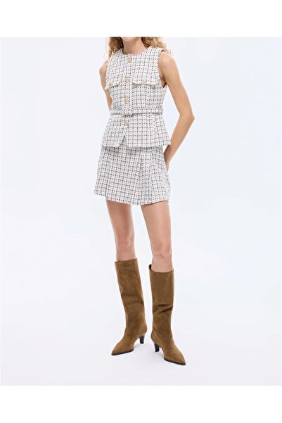 MU&ME BOUTİQUE سترة من التويد مع تفاصيل حزام وأزرار