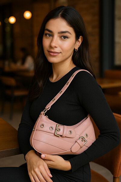 ESTUTE Sevimli Charm Detaylı Kadın Omuz Çantası