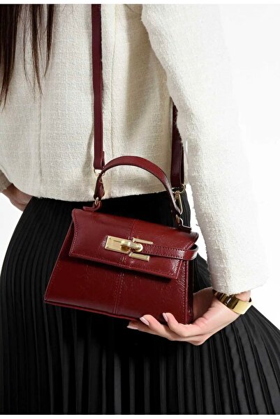 grand coco Women's chic burgundy hand and shoulder bag