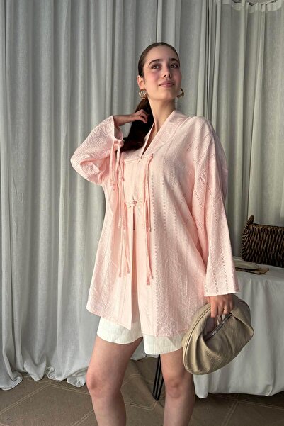 lizge giyim Shawl Collar Kimono with Lace on the Front and Sleeve Cuffs