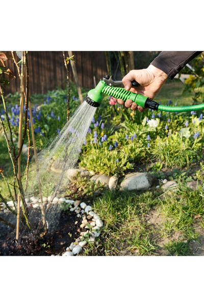 NEO Expandable Garden Watering Hose, 7 Functions, with Watering Gun, 30 meters, Connectors Included, Green
