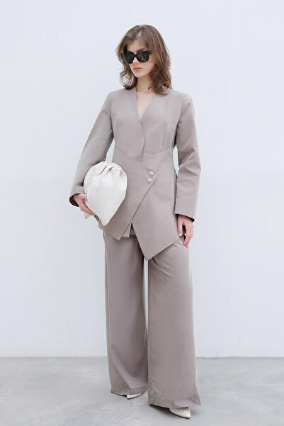 Touché Privé Button Detail Asymmetric Jacket Pants Suit