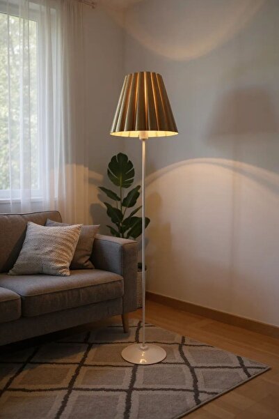 DREAM MODE Modern Şık İskandinav Tarz Lambader – Metal Ayaklı Salon Oturma Odası ve Yatak Odası Aydınlatma