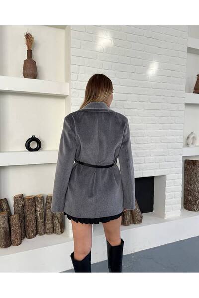 Genel Markalar KADIN SAKALLI KAŞE DERİ KEMERLİ BLAZER CEKET KABAN