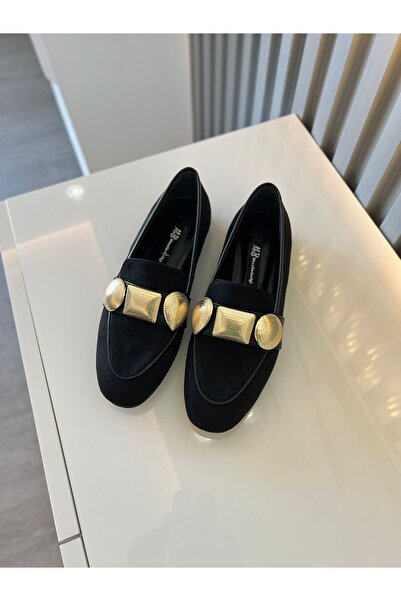 M&B Παπούτσια με επικάλυψη από σουέτ. Μεταλλικά με λεπτομέρειες σε χρυσό. Μέγεθος από .36 έως 43.