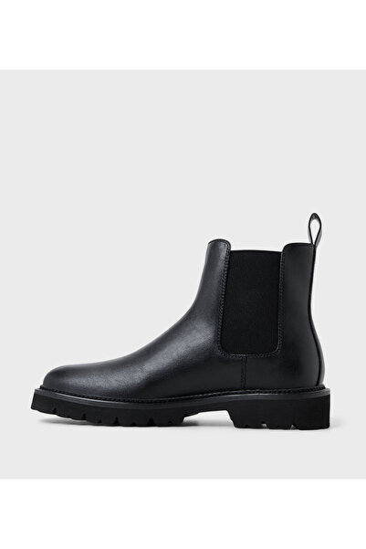 Call it Spring Twellman Round Toe Chelsea Boots