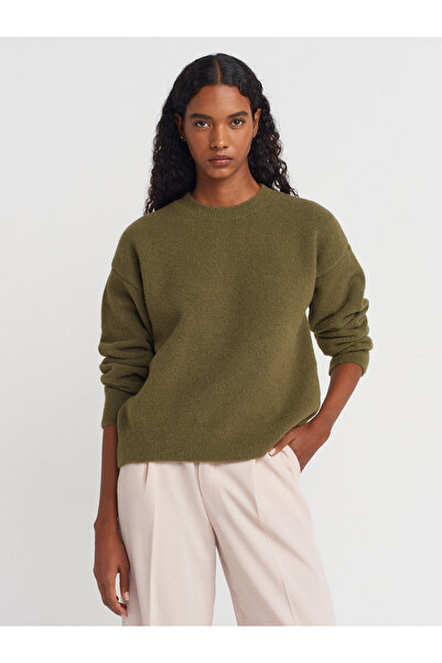 Dilvin 10640 Crew Neck Soft Textured Knit Sweater-Khaki