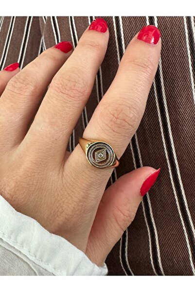 ringbox Gold Labyrinth Ring