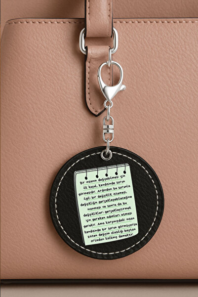 Cekuonline إكسسوار حقيبة أسود مزين بنقش جلدي وتفاصيل مخيطة - تغيير