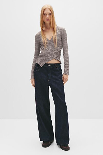 Pull & Bear Crêpe crossover top with buckle