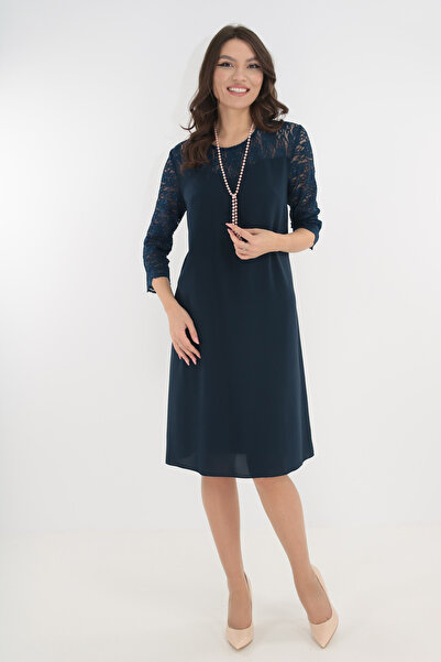 Vanessa Line RO Κομψό μπλε φόρεμα με δαντέλα