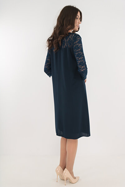 Vanessa Line RO Κομψό μπλε φόρεμα με δαντέλα