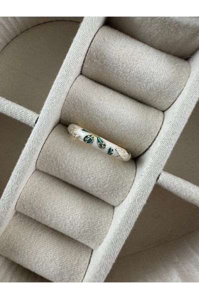 ringbox White Enamel Leaf Pattern Thin Ring