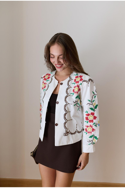 FEMMESTUDIO Біла вишивка з вишивкою кавун рукав кнопка деталі сорочка куртка