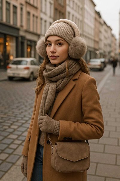 Betülce Foldable Plush Earmuffs – Soft, Warm & Stylish Design