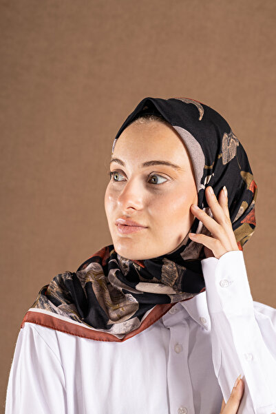 Akel Decode Scarf Floral Pattern