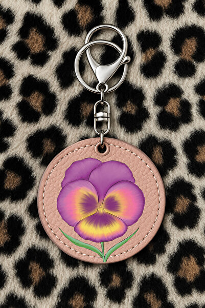 Cekuonline سلسلة مفاتيح جلدية قابلة للتجميع مع نقش مطبوع بتصميم مرح وخطاف، نمط وردي فاتح: زهرة البرسيم