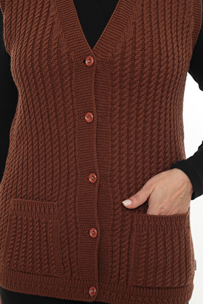 İKSUN Дамски модел с V-образно деколте и гъста вълнена плетена жилетка с копчета и джобове