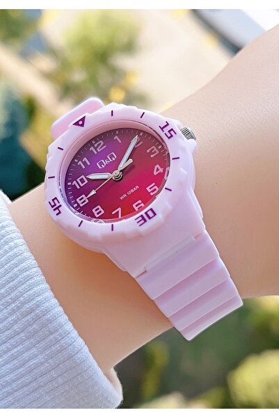Q&Q 10 Atm Waterproof Silicone Strap Girl's Wristwatch with 2 Years Warranty