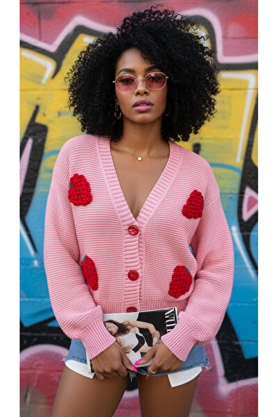 NİLZA çilek motifli el örgüsü özel tasarım triko hırka