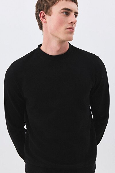 Trendiz Men's Slim Fit Cotton Thessaloniki Fabric Crew Neck Sweatshirt Black