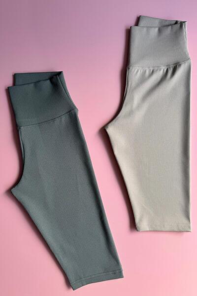 Elosia Form Rise |   2-Pack of Over-The-Knee Green and Cream-Colored High-Waisted Slimming Women's Leggings