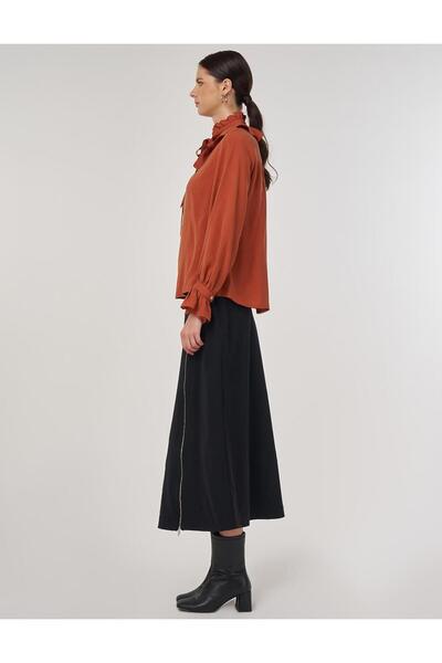 Kayra Yaka Detaylı Rayon Bluz Kiremit