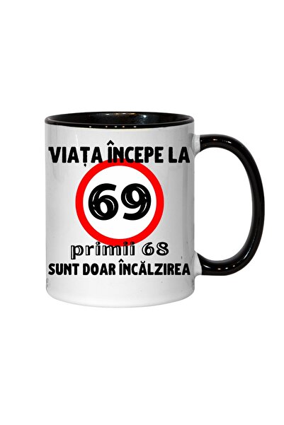 T&M Personalizare Cană personalizată - Viața începe la 69 de ani, interior negru, 330 ml