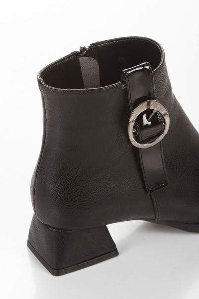 DYG STORE Women's Pointed Toe Casual Boots