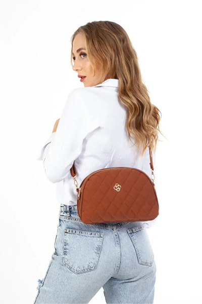 GOLDBAGS Women's Quilted Cross Shoulder Bag