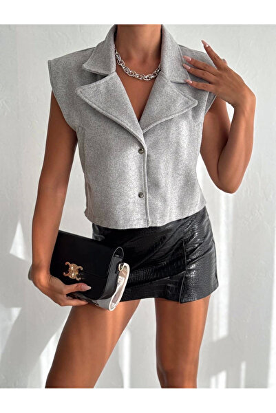 Ovebu Front snap-closure, pocketed, cashmere vest in grey, f2253.