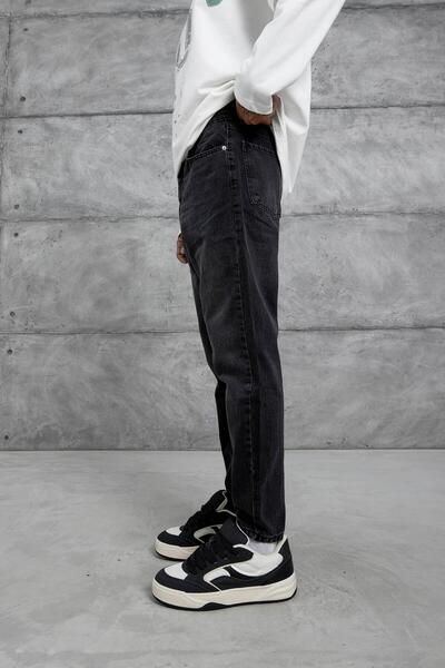 NOMARC Чорні джинси Mb Boyfriend з шліфованими деталями