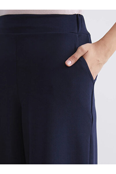 LC Waikiki Beli Lastikli Geniş Paça Kadın Pantolon