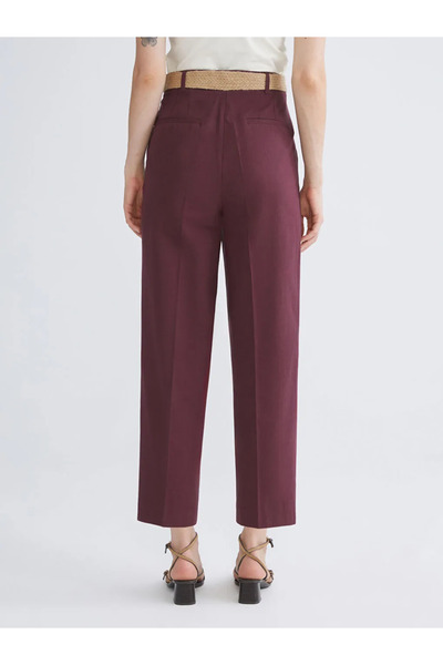 LC Waikiki Carrot Cut Women's Pleated Trousers with Belt