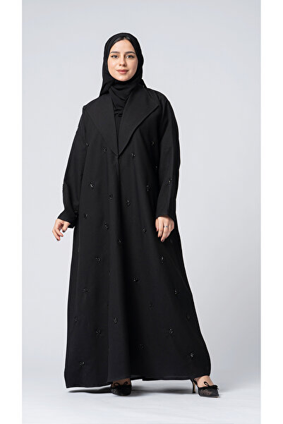 outline عباية سوداء مطرزة بالشك الخرزي الاسود